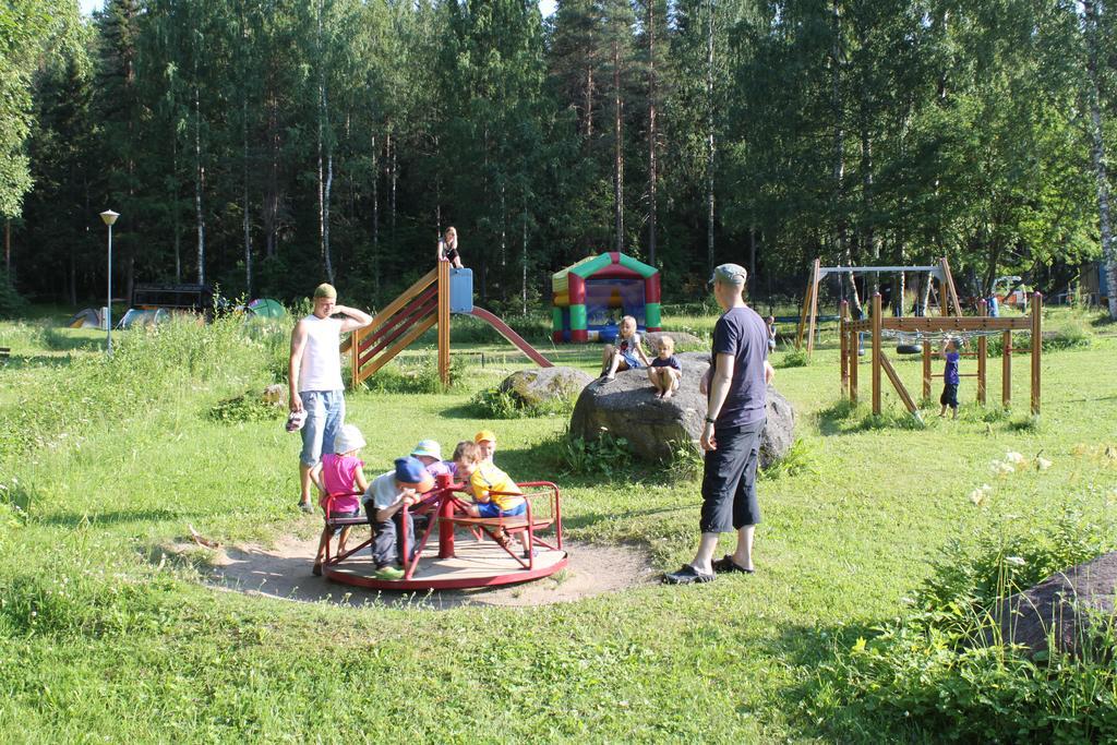 Haennilaensalmi Camping วีตาซารี ภายนอก รูปภาพ